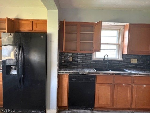 10305 S Highland Avenue, Garfield Heights, OH 44125