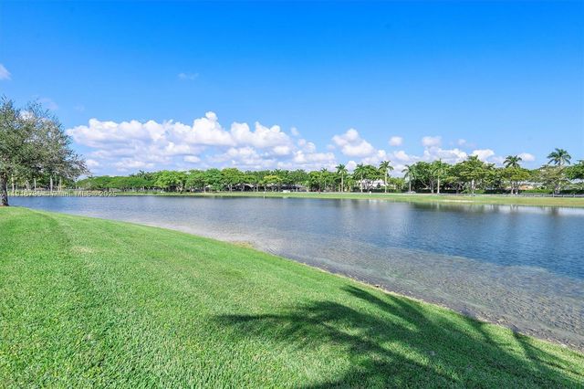 9115 SW 227th Ter, Cutler Bay, FL 33190