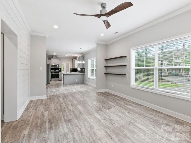 1508 Pennsylvania Avenue, Hendersonville, NC 28739
