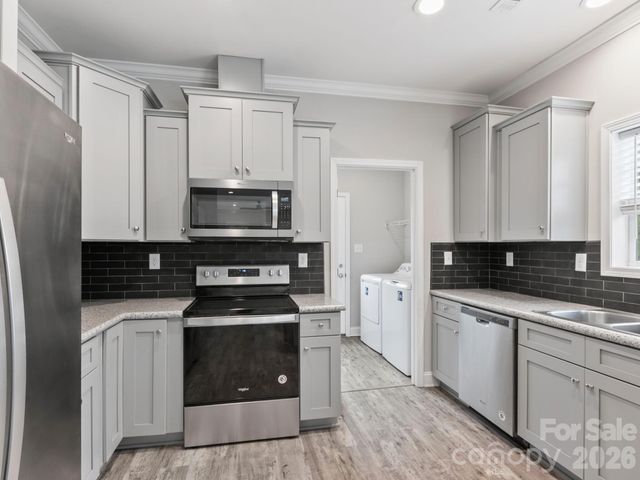 1508 Pennsylvania Avenue, Hendersonville, NC 28739