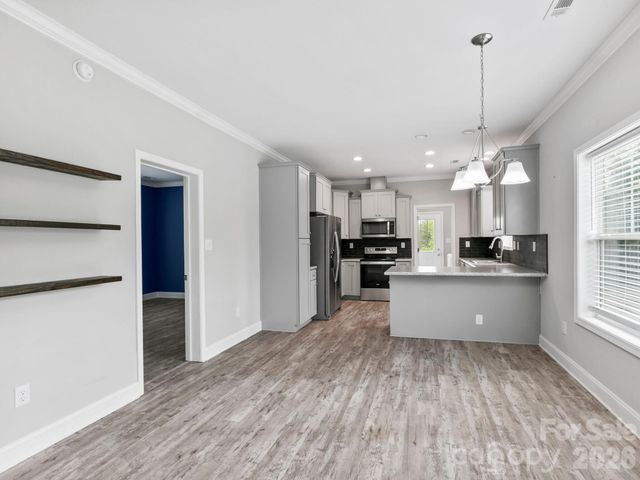 1508 Pennsylvania Avenue, Hendersonville, NC 28739