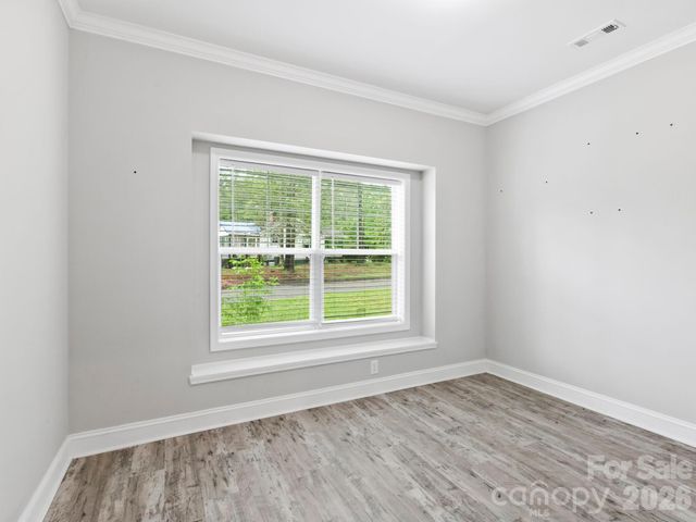 1508 Pennsylvania Avenue, Hendersonville, NC 28739