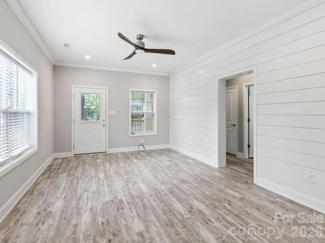 1508 Pennsylvania Avenue, Hendersonville, NC 28739