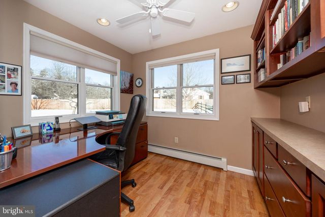 24 ACOMA LN, Collegeville, PA 19426