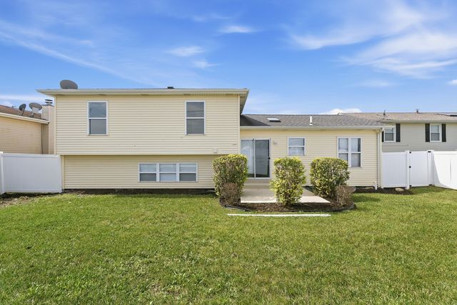 1223 Harvest Lane, University Park, IL 60484