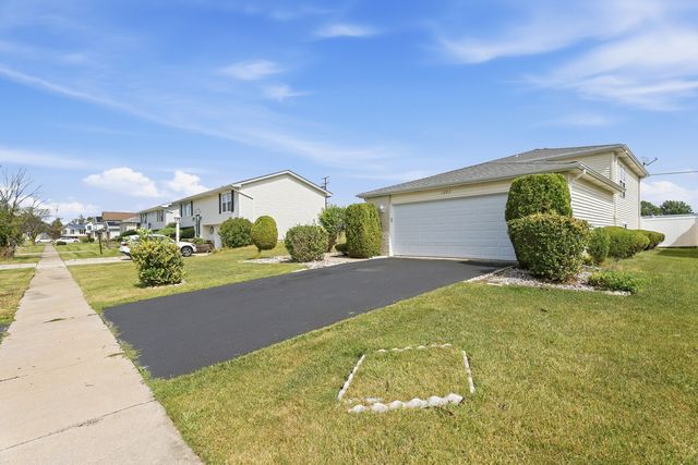 1223 Harvest Lane, University Park, IL 60484