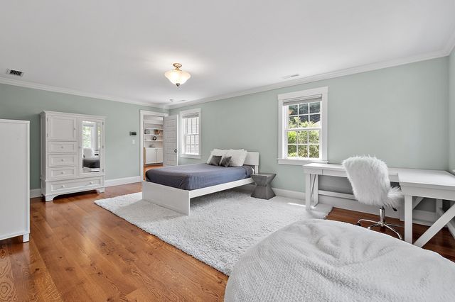 29 Hayes Lane, Lexington, MA 02420