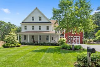 29 Hayes Lane, Lexington, MA 02420