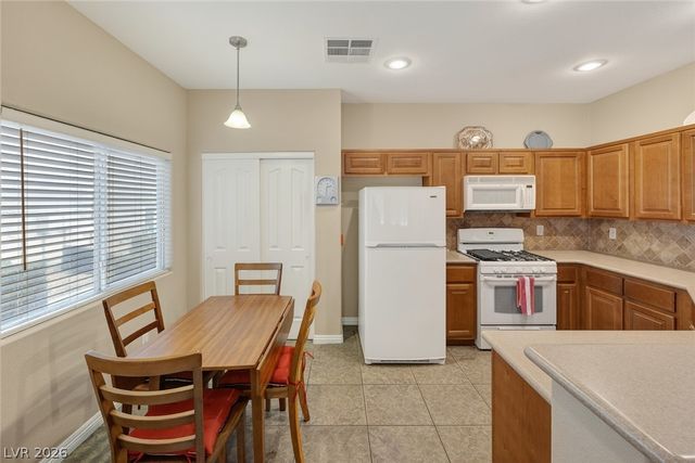 8725 Traveling Breeze Avenue 102, Las Vegas, NV 89178