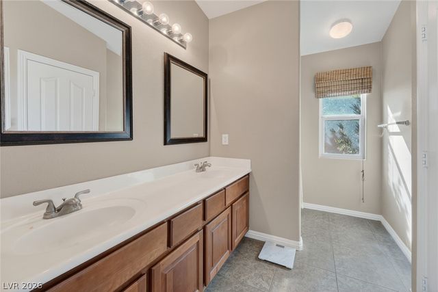 8725 Traveling Breeze Avenue 102, Las Vegas, NV 89178