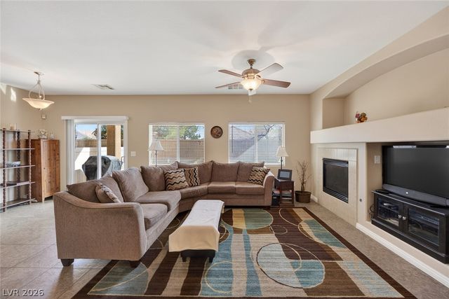 8725 Traveling Breeze Avenue 102, Las Vegas, NV 89178