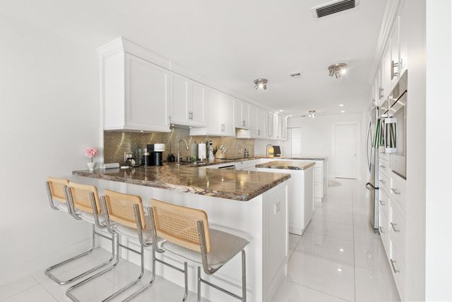 529 S Flagler Drive S Th3f, West Palm Beach, FL 33401