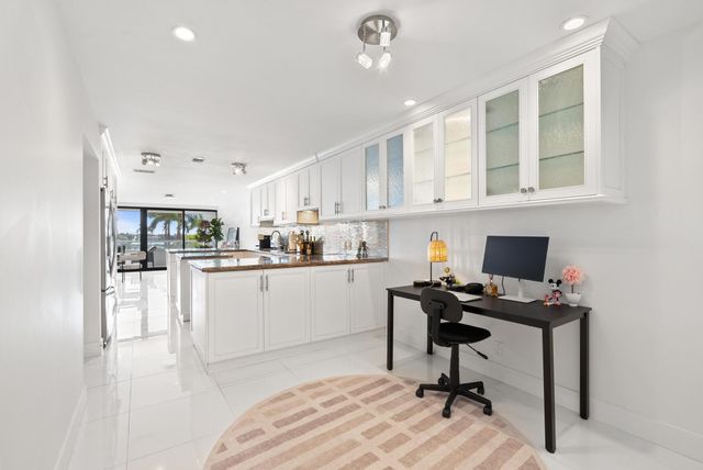 529 S Flagler Drive S Th3f, West Palm Beach, FL 33401