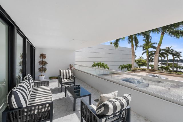 529 S Flagler Drive S Th3f, West Palm Beach, FL 33401