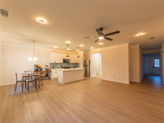 143 Mctier NW Circle, Cartersville, GA 30120