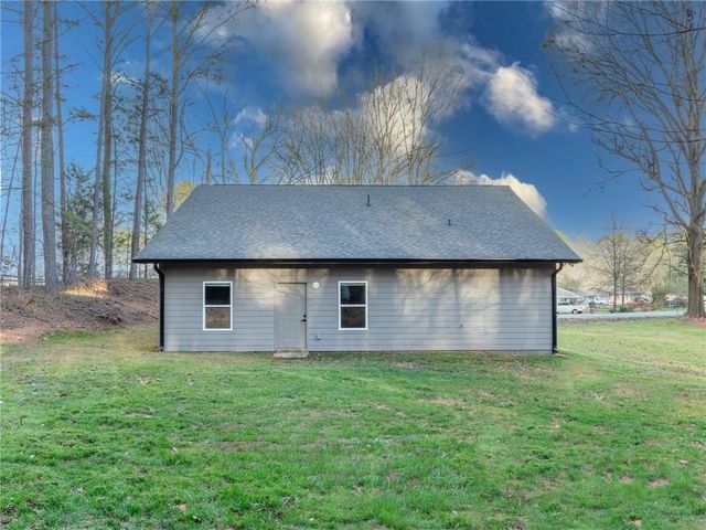 143 Mctier NW Circle, Cartersville, GA 30120