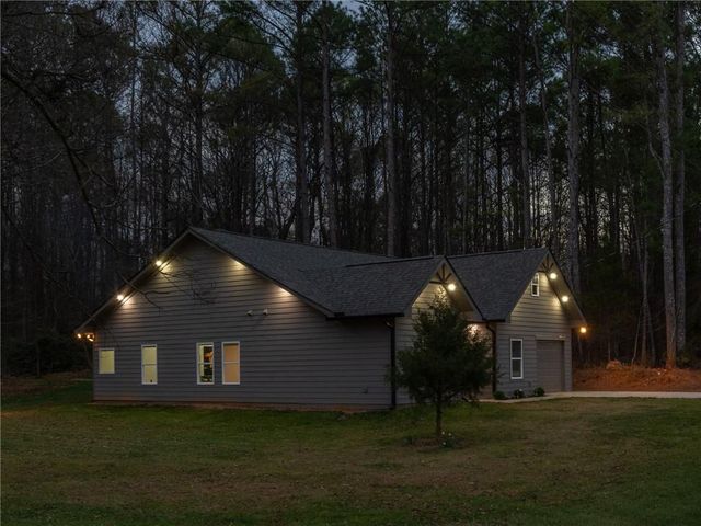 143 Mctier NW Circle, Cartersville, GA 30120