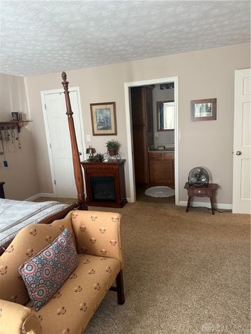 1943 Washington South Drive, Dayton, OH 45458