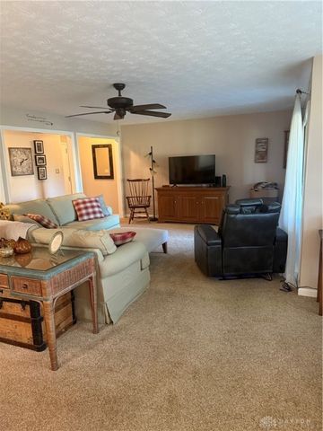 1943 Washington South Drive, Dayton, OH 45458