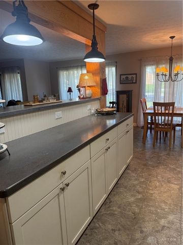 1943 Washington South Drive, Dayton, OH 45458