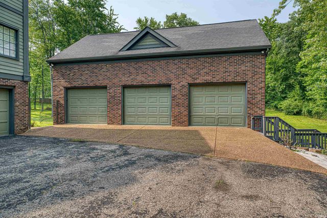 1031 Cedar Hill Drive, Evansville, IN 47710