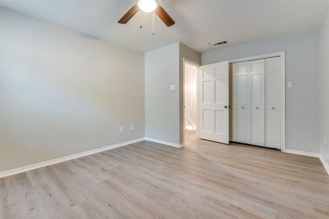 2711 Lincoln Drive, Arlington, TX 76006