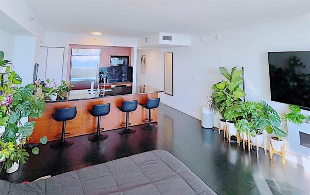 1830 S Ocean Drive 4905, Hallandale Beach, FL 33009