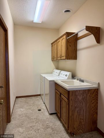 1801 13th Street W, Hastings, MN 55033