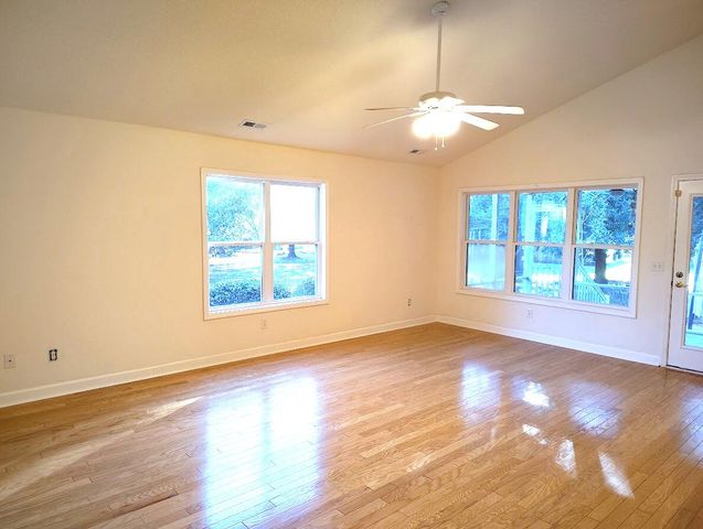 13 Lake Arbu Drive, Manning, SC 29102