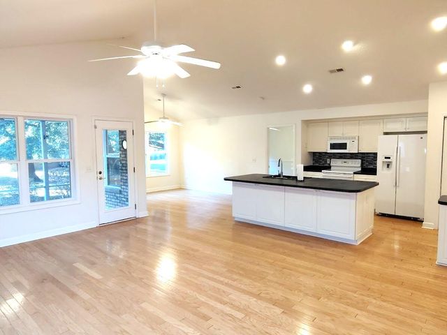 13 Lake Arbu Drive, Manning, SC 29102