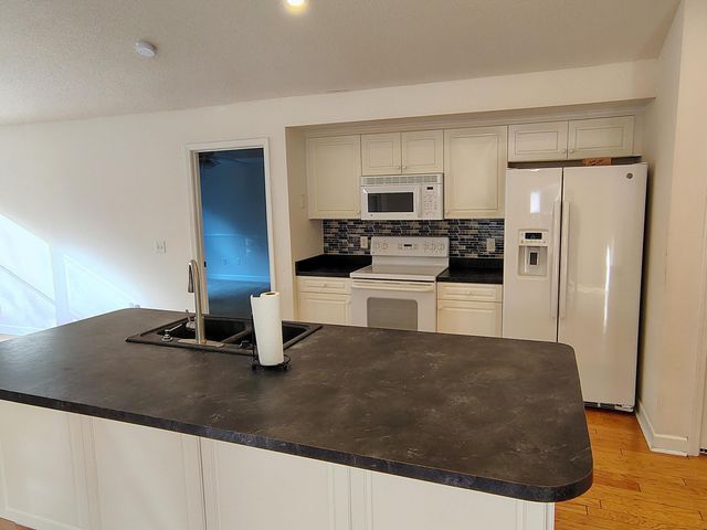 13 Lake Arbu Drive, Manning, SC 29102