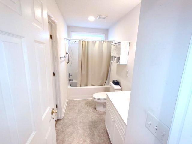 13 Lake Arbu Drive, Manning, SC 29102