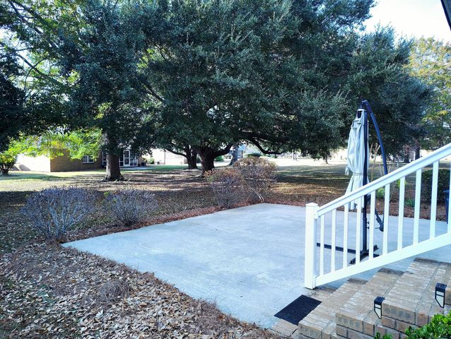 13 Lake Arbu Drive, Manning, SC 29102