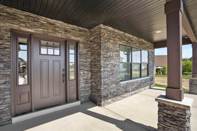 2412 Apple Court, Schererville, IN 46375