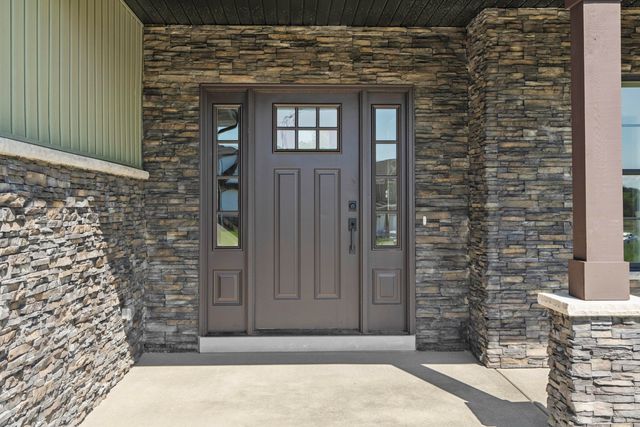 2412 Apple Court, Schererville, IN 46375