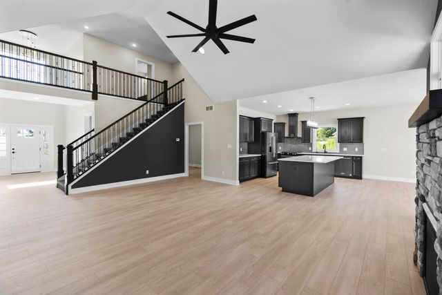 2412 Apple Court, Schererville, IN 46375