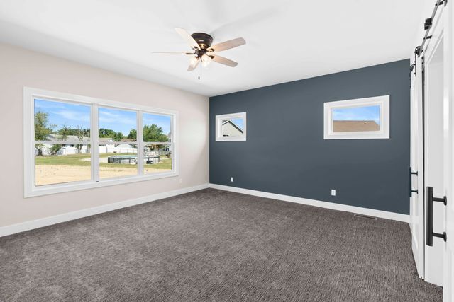 2412 Apple Court, Schererville, IN 46375