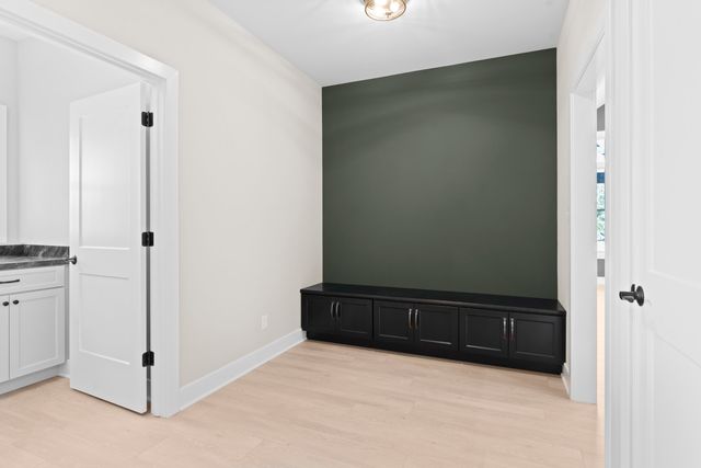 2412 Apple Court, Schererville, IN 46375