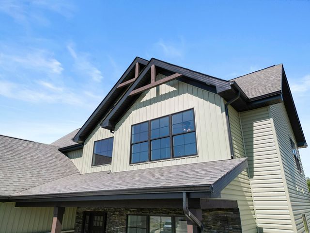 2412 Apple Court, Schererville, IN 46375