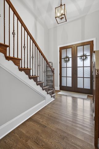 607 Southshore Pt, Mount Juliet, TN 37122