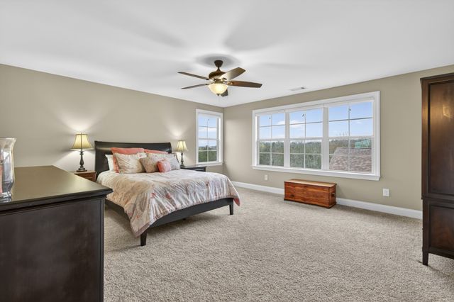 607 Southshore Pt, Mount Juliet, TN 37122