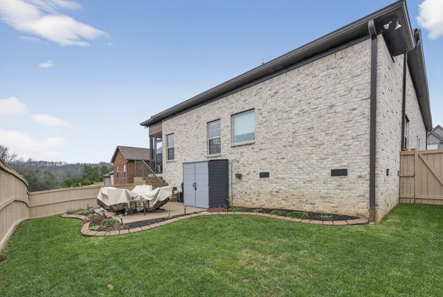 607 Southshore Pt, Mount Juliet, TN 37122