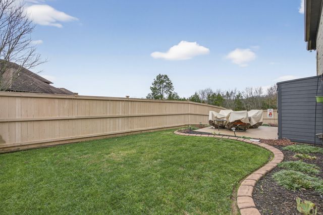 607 Southshore Pt, Mount Juliet, TN 37122