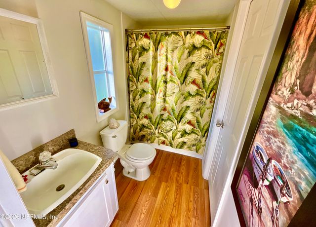 129 CRYSTAL LAKE Drive, Melrose, FL 32666