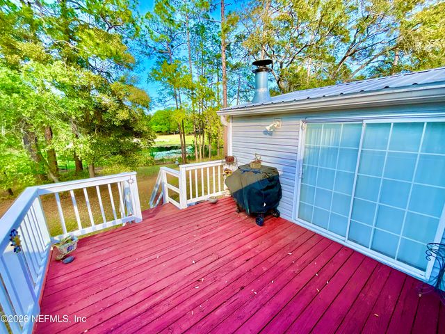 129 CRYSTAL LAKE Drive, Melrose, FL 32666