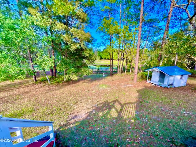 129 CRYSTAL LAKE Drive, Melrose, FL 32666