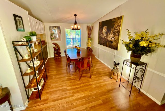 129 CRYSTAL LAKE Drive, Melrose, FL 32666