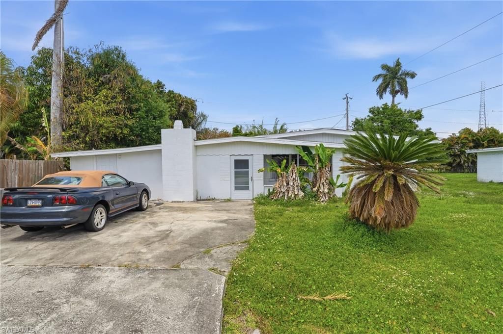 78 Victoria DR, NORTH FORT MYERS, FL 33917 — exterior
