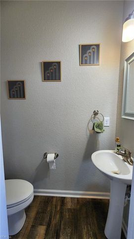 200 Seasons Cir Unit 303, Suffolk, VA 23434