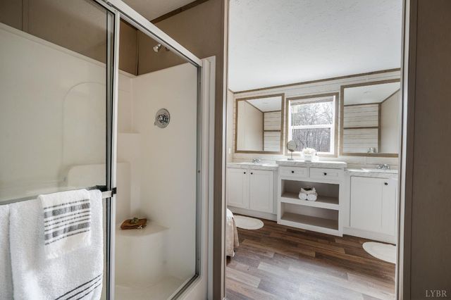 2480 Stage Road, Concord, VA 24538